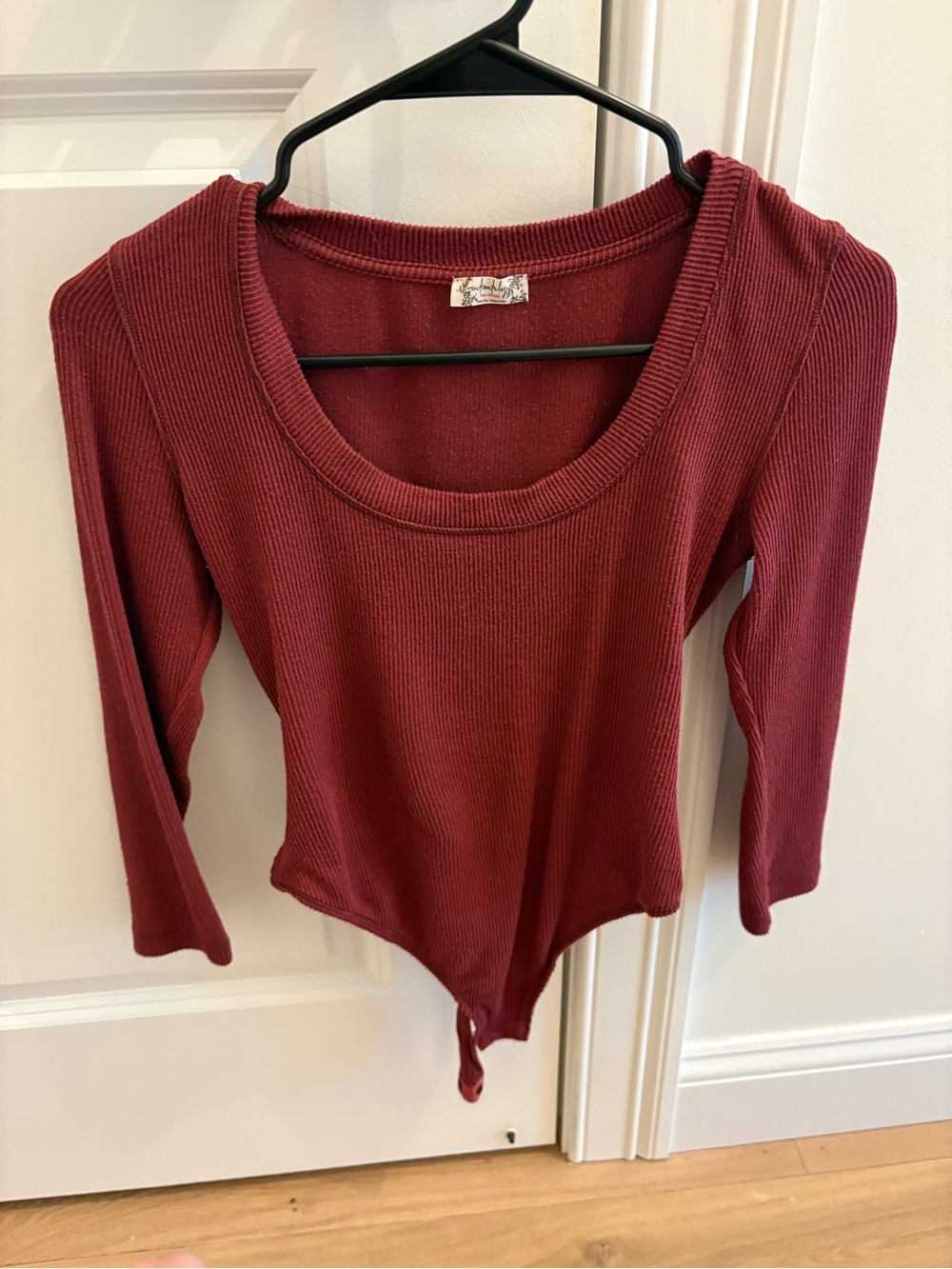 Free People Ribbed Scoop-Neck Long Sleeve Bodysuit - Burgundy
